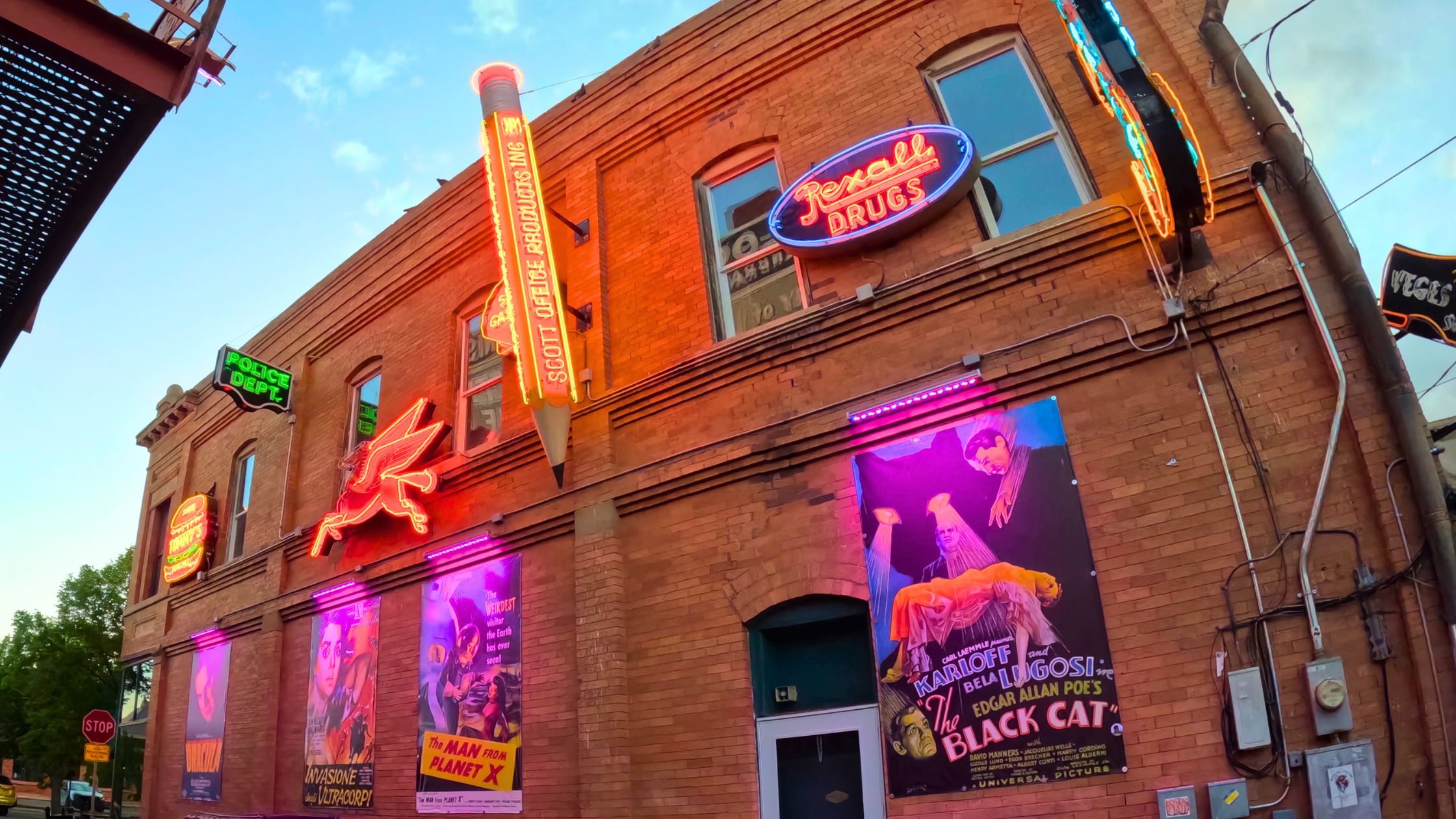 Neon Alley: A Mini Las Vegas Experience