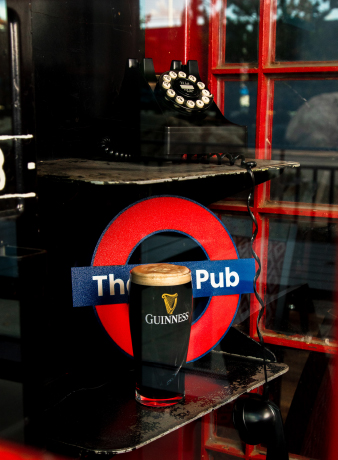 7_Brit_pub_photo_by_Ren_Creativ